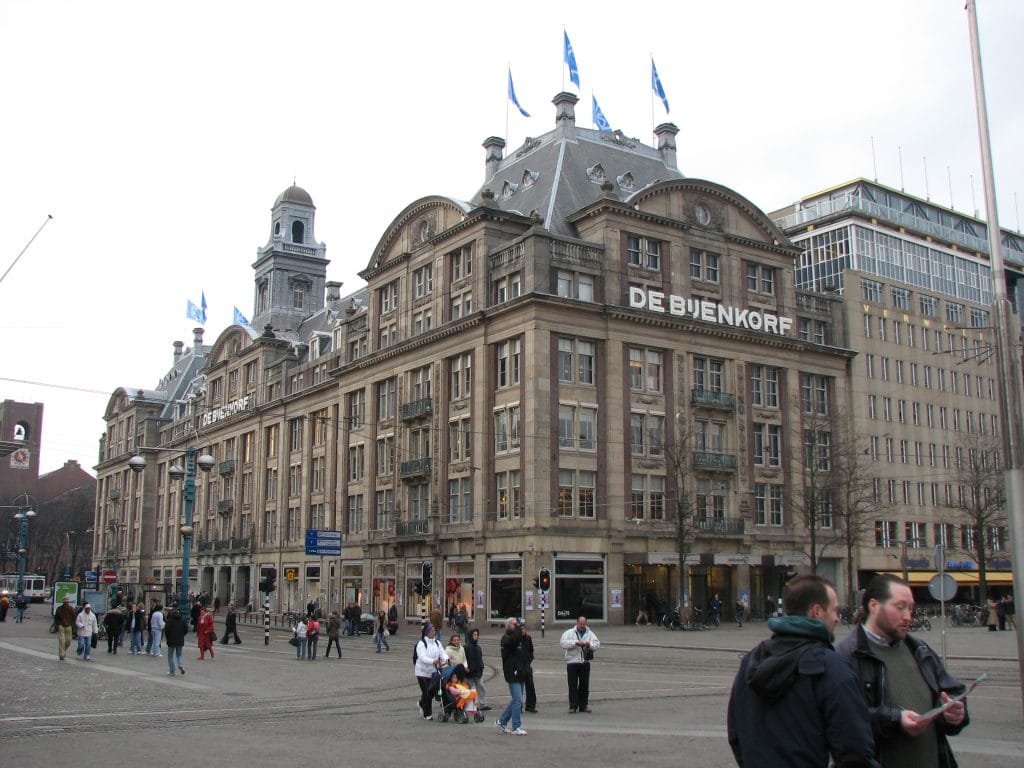OKG 60 - Hoe De Bijenkorf zorgt voor een geweldige klantbeleving met Ankie Straathof